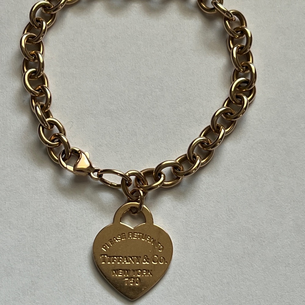 Tiffany & Co. Rose gold Bracelet with medium Heart charm - Picture 2 of 9